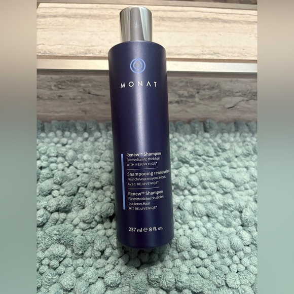 Monat Shampoo - Picture 1 of 1